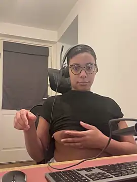 Melia Rayne online show from January 7, 12:07 pm