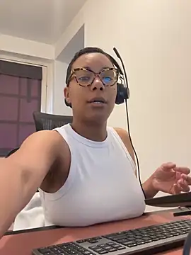 Melia Rayne online show from March 30, 9:32 am