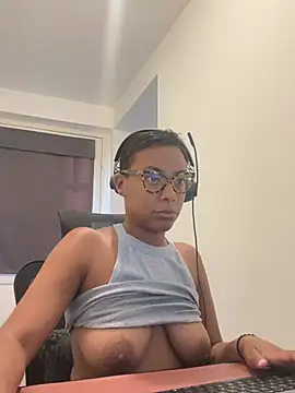 Melia Rayne online show from July 16, 9:15 am