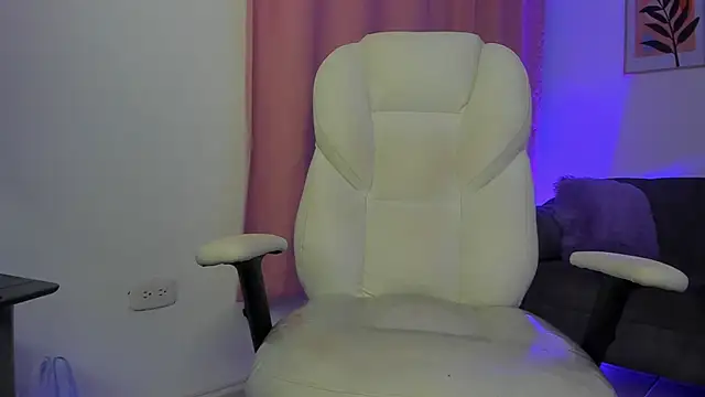 gaaby foxx online show from February 5, 1:05 pm