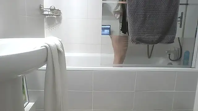 Valentinette online show from February 19, 6:20 am