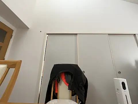 Snapshot of waka3232 chatting on January 14, 12:27 am waka3232 online show from January 14, 12:27 am