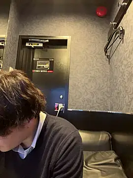 Snapshot of waka3232 chatting on February 6, 11:02 am waka3232 online show from February 6, 11:02 am