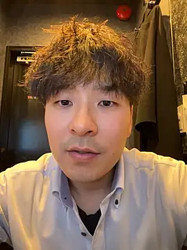 Snapshot of waka3232 chatting on February 10, 10:52 am waka3232 online show from February 10, 10:52 am