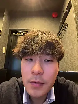 Snapshot of waka3232 chatting on February 24, 10:57 am waka3232 online show from February 24, 10:57 am