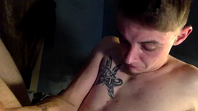 Ilovepussy1911 online show from March 18, 8:39 am