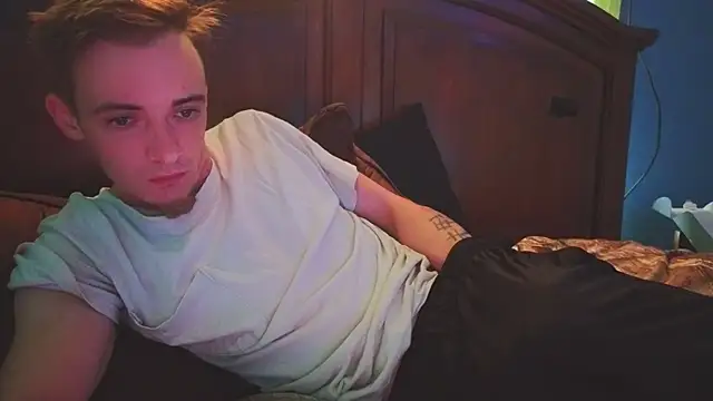 Ilovepussy1911 online show from April 9, 4:56 pm