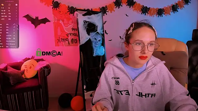 mona cloud online show from November 3, 1:51 am