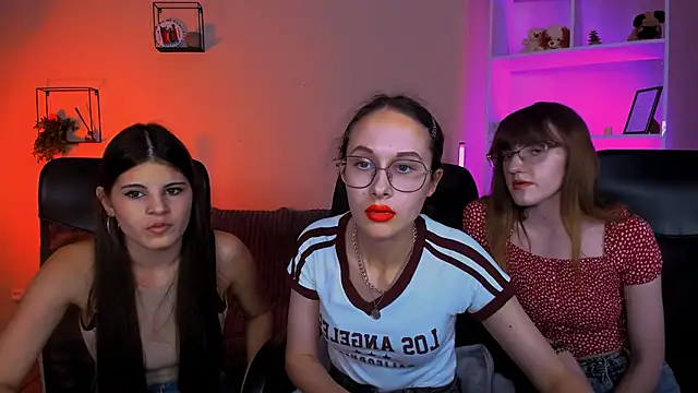 mona cloud online show from November 11, 8:42 pm