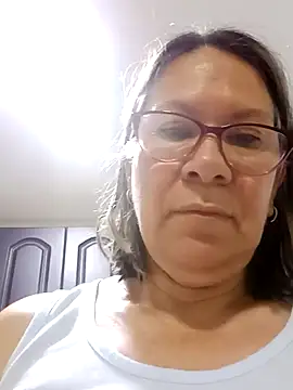 victoria wayne online show from March 7, 10:45 am