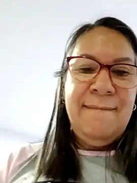 victoria wayne online show from October 6, 10:23 am