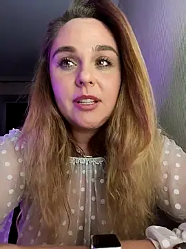 Juicy PeachLux online show from September 25, 8:01 pm