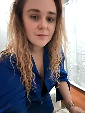 Juicy PeachLux online show from November 6, 3:18 am