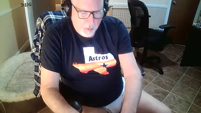 superbearboss online show from October 26, 1:39 pm