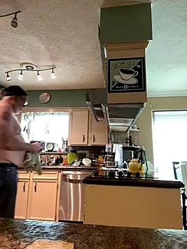 superbearboss online show from November 26, 6:42 pm