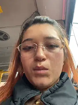 Karina Leon online show from April 29, 7:31 pm