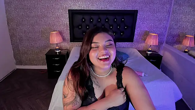 Scarlett  Johanson online show from March 21, 6:27 am