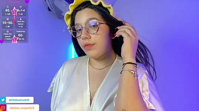 Snapshot of chelsea__coo chatting on March 15, 4:24 am chelsea  coo online show from March 15, 4:24 am