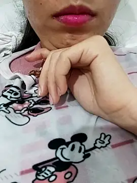 saraaxx1 online show from February 19, 8:49 pm