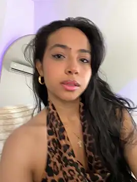  Emily Thompson  online show from July 27, 12:39 am
