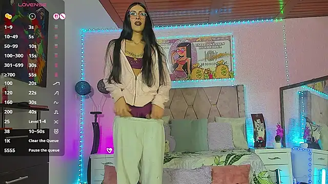 verodaza online show from November 18, 8:08 am