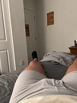 Snapshot of takiyaki28 chatting on February 27, 6:13 am takiyaki28 online show from February 27, 6:13 am