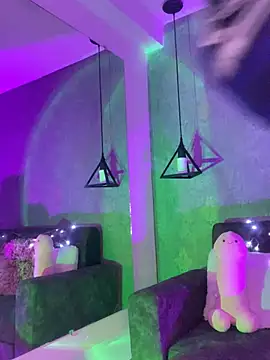 Snapshot of Hi_Soyfer chatting on March 13, 5:18 pm Hi Soyfer online show from March 13, 5:18 pm