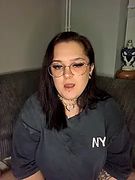 Saucy-Serenity online show from October 16, 7:26 pm