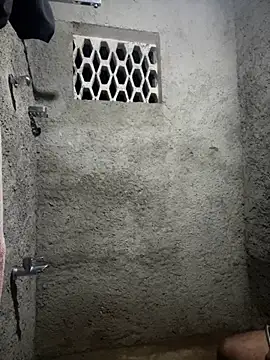 dam-her-boy online show from February 14, 3:20 pm