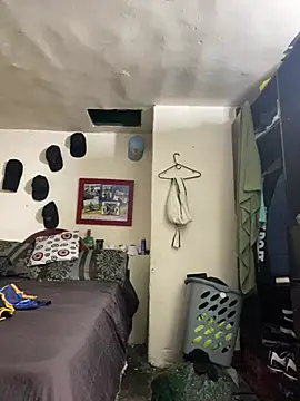 Monkey uchiha777 online show from March 18, 12:47 pm