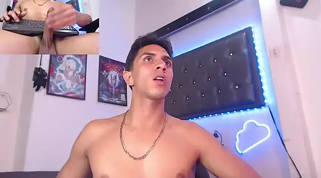 Monkey uchiha777 online show from March 18, 6:59 pm