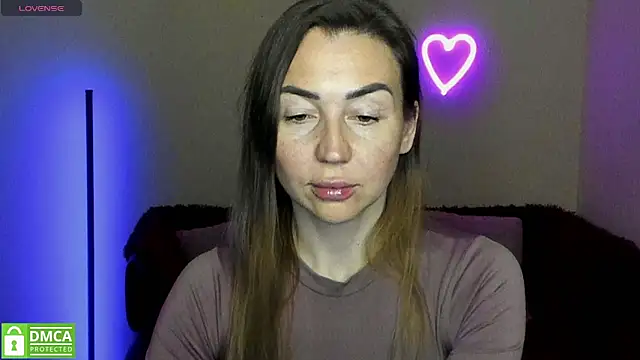 Kiss julli88I online show from March 13, 5:00 am