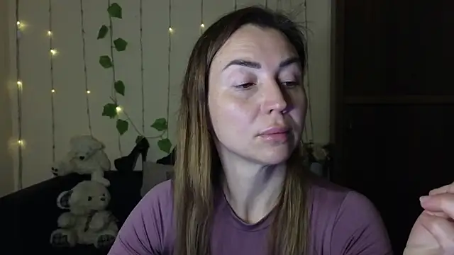 Kiss julli88I online show from March 13, 3:50 pm