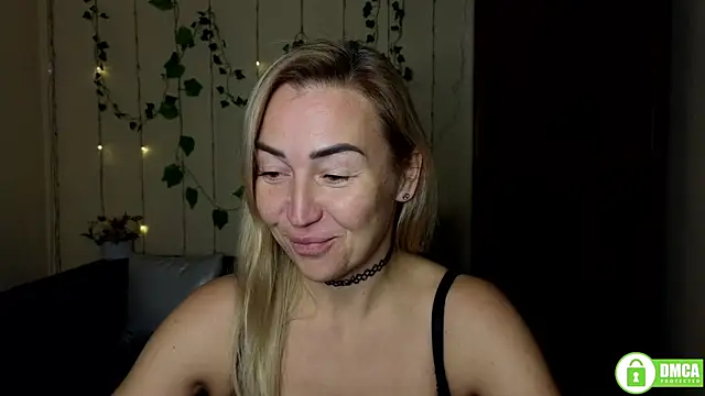 Kiss julli88I online show from October 19, 5:24 pm