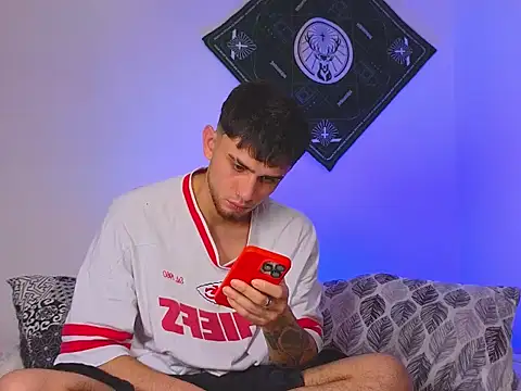 samevansx  online show from November 16, 6:02 pm