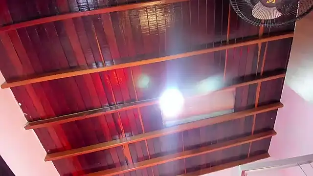 Snapshot of Small_Hot19 chatting on October 9, 10:13 am Small Hot19 online show from October 9, 10:13 am