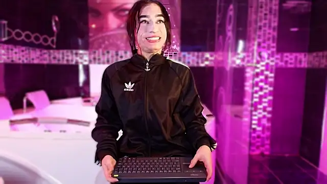 Small Hot19 online show from February 20, 10:38 am