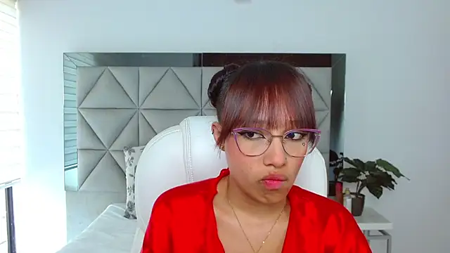 sharon rosse   online show from March 8, 3:24 pm