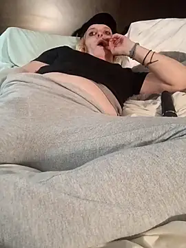 KITTYBOOBOOFUXX online show from November 26, 12:33 am