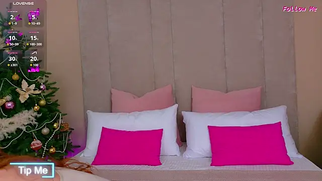 AmeliRoyse online show from December 2, 5:08 pm