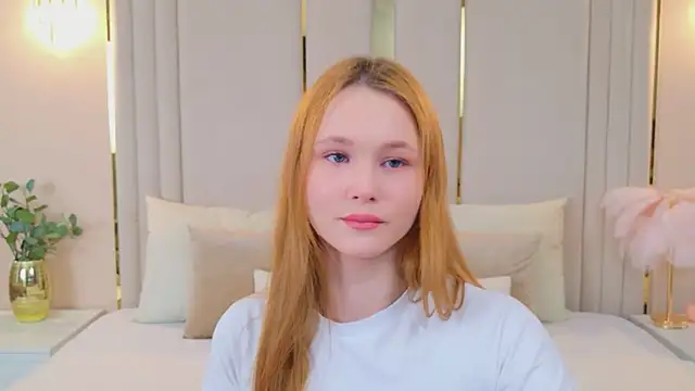 AmeliRoyse online show from March 15, 5:08 pm