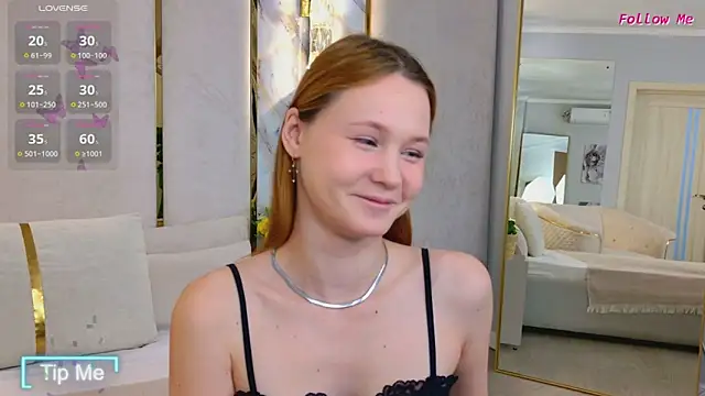 AmeliRoyse online show from April 3, 5:22 pm