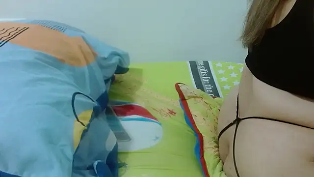 Milena Foox online show from October 30, 7:58 pm