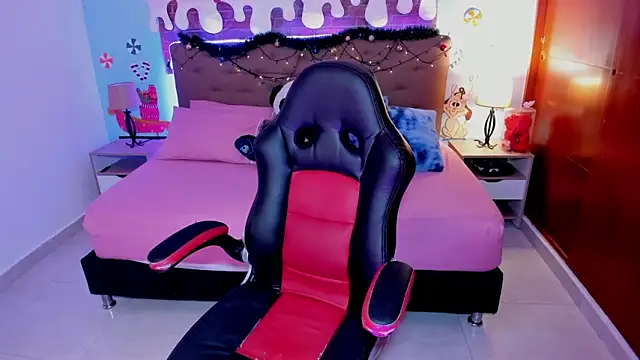  Lilly miller online show from December 19, 6:59 pm