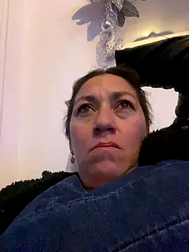 Luna-nevada online show from December 5, 12:30 am