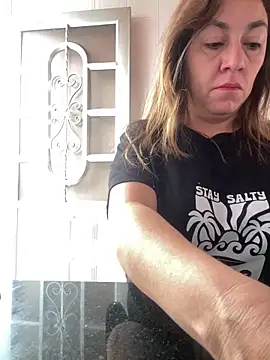 Snapshot of Luna-nevada chatting on April 1, 1:41 pm Luna-nevada online show from April 1, 1:41 pm
