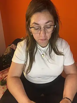 Snapshot of Luna-nevada chatting on April 8, 11:16 pm Luna-nevada online show from April 8, 11:16 pm