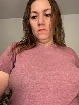 Snapshot of Luna-nevada chatting on June 3, 2:47 am Luna-nevada online show from June 3, 2:47 am