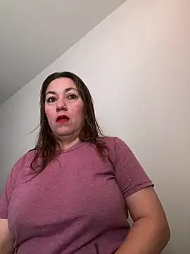 Snapshot of Luna-nevada chatting on June 28, 6:25 pm Luna-nevada online show from June 28, 6:25 pm
