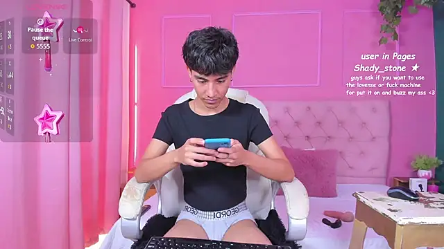 Snapshot of SHADY_STONE chatting on October 28, 9:50 pm SHADY STONE online show from October 28, 9:50 pm